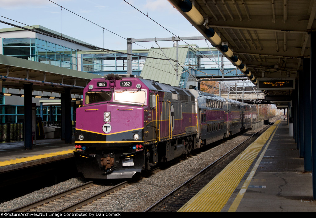 MBTA 1062 at Route 128 Station